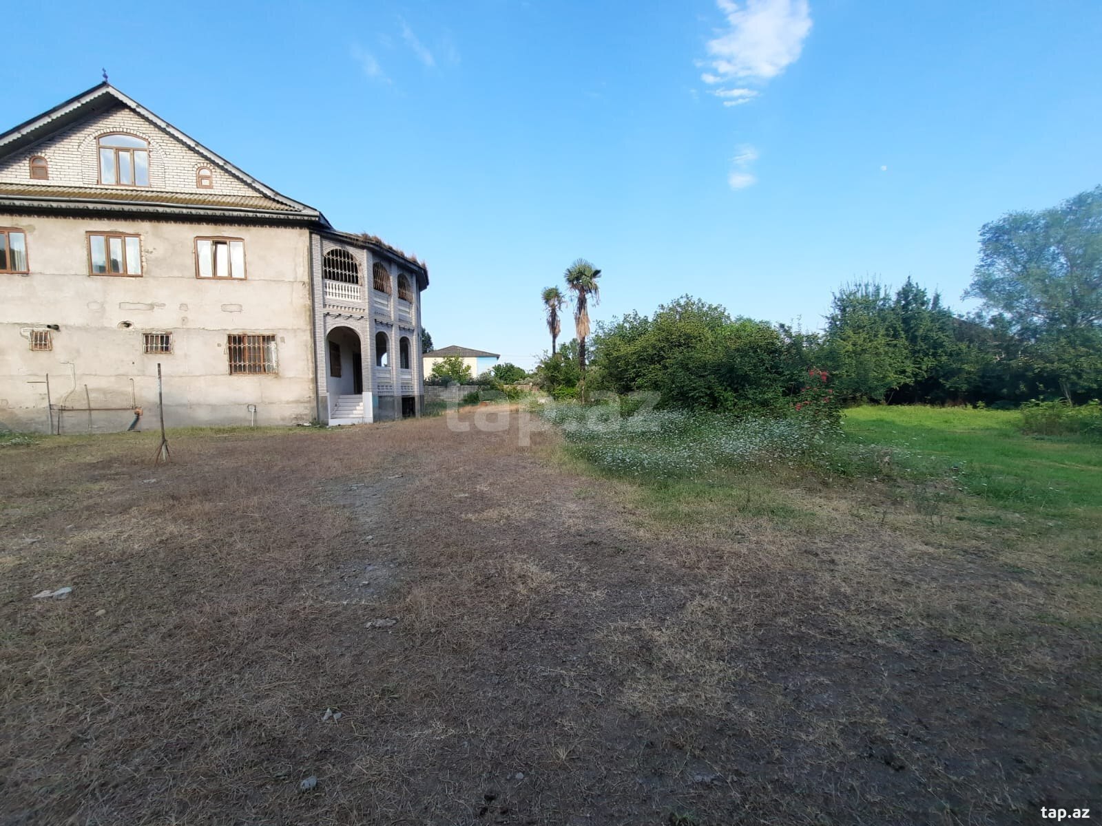 Villa, Astara r.