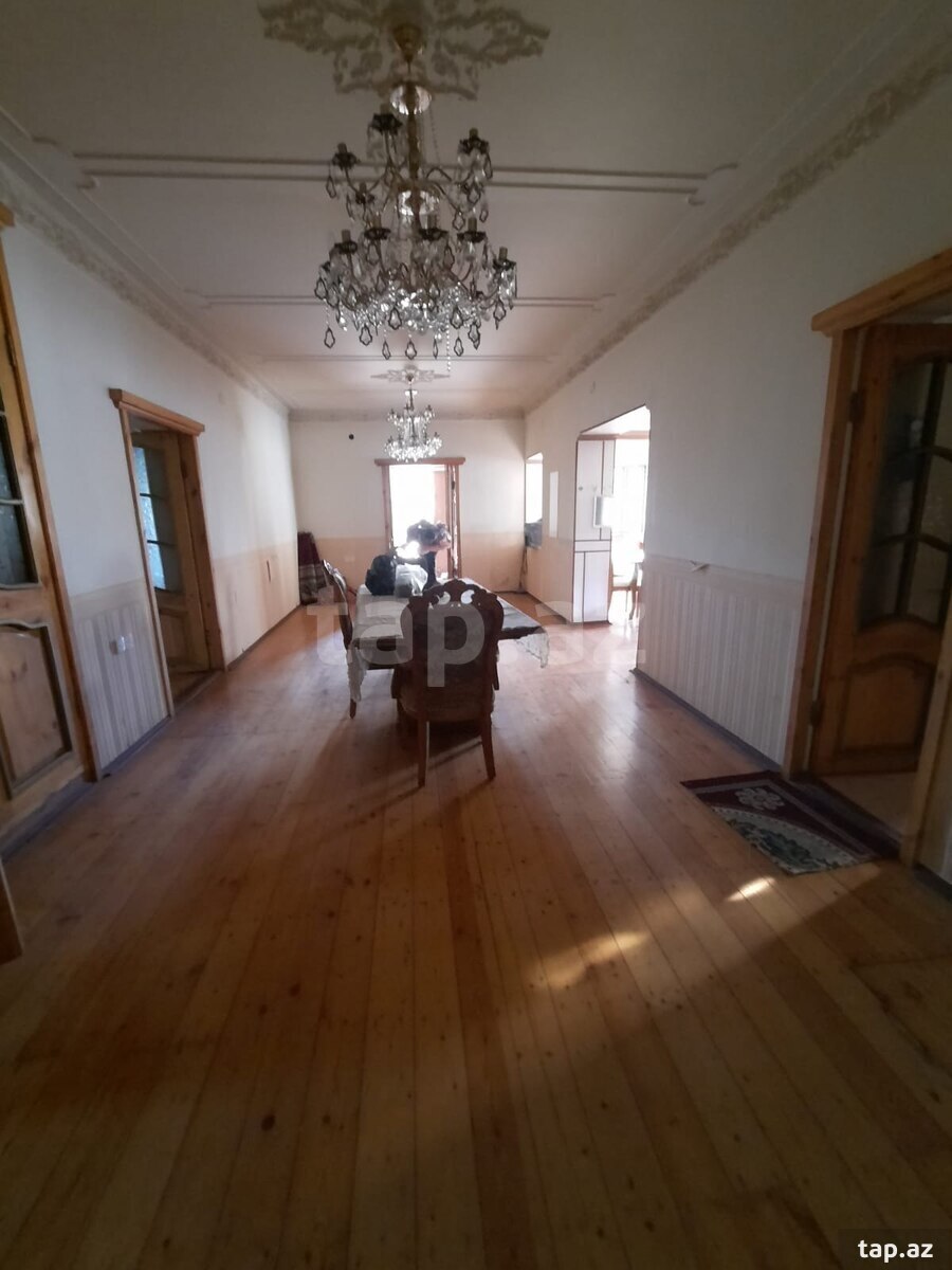 Villa, Astara r.