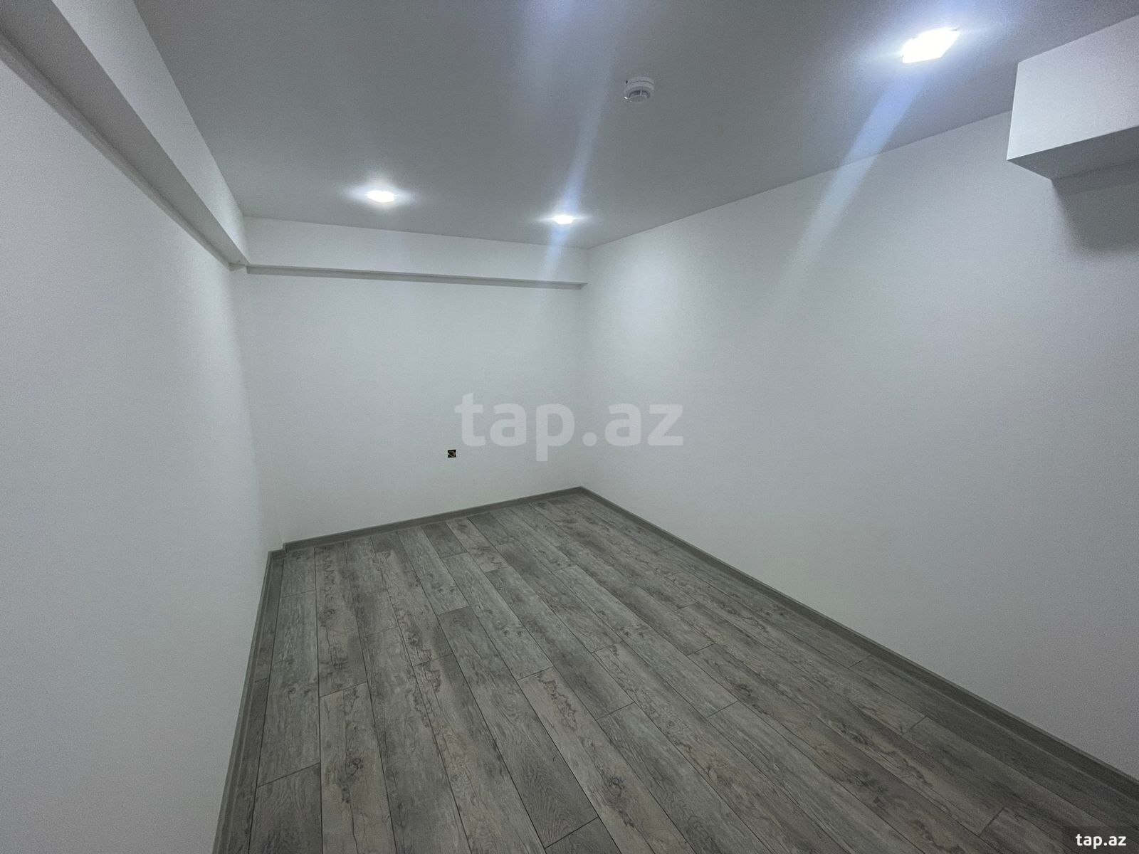 Mağaza icarəyə verilir, Bakıxanov qəs.