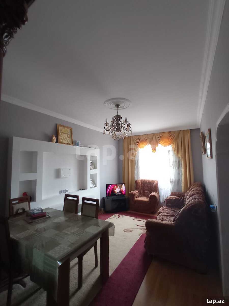 Həyət evi, Saray qəs.