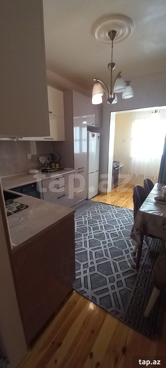 2-otaqlı mənzil, A.Kunanbayev küç., 65 m²