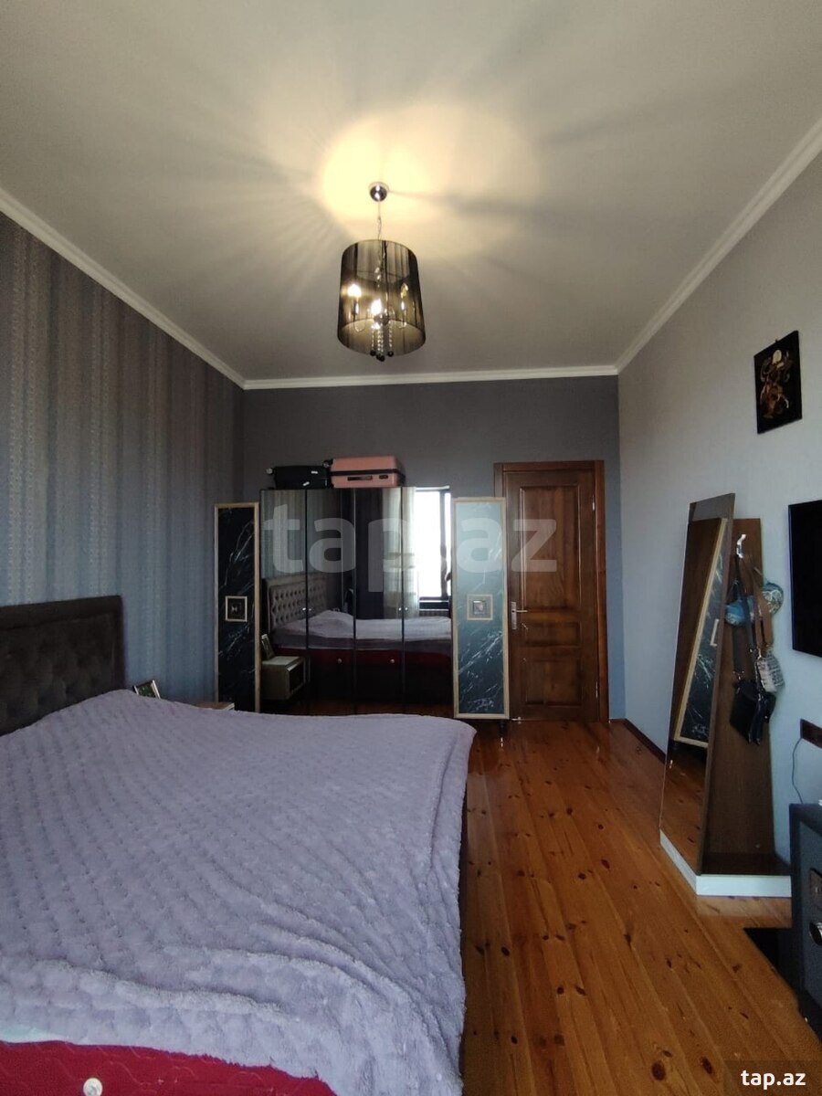 Villa, Gəncə ş.