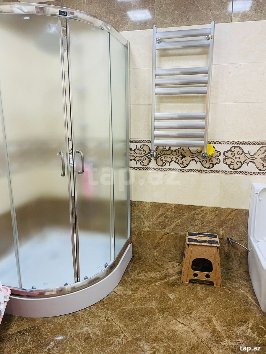 2-otaqlı yeni tikili, Mir Cəlal küç., 72 m²