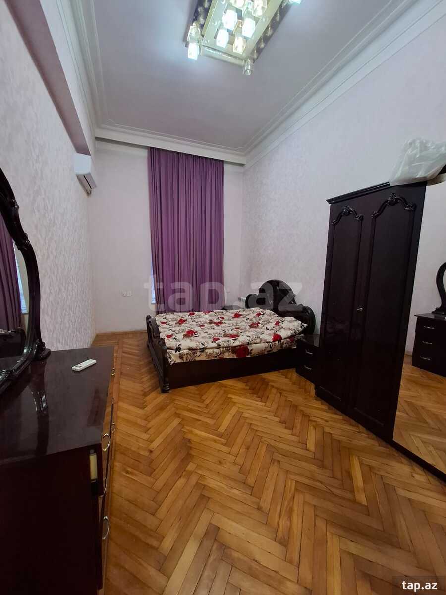 4-otaqlı mənzil kirayə verilir, 28 May m., 85 m²