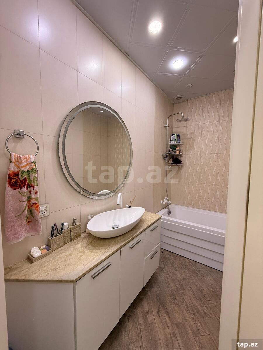 4-otaqlı yeni tikili, Moskva pr.8, 140 m²