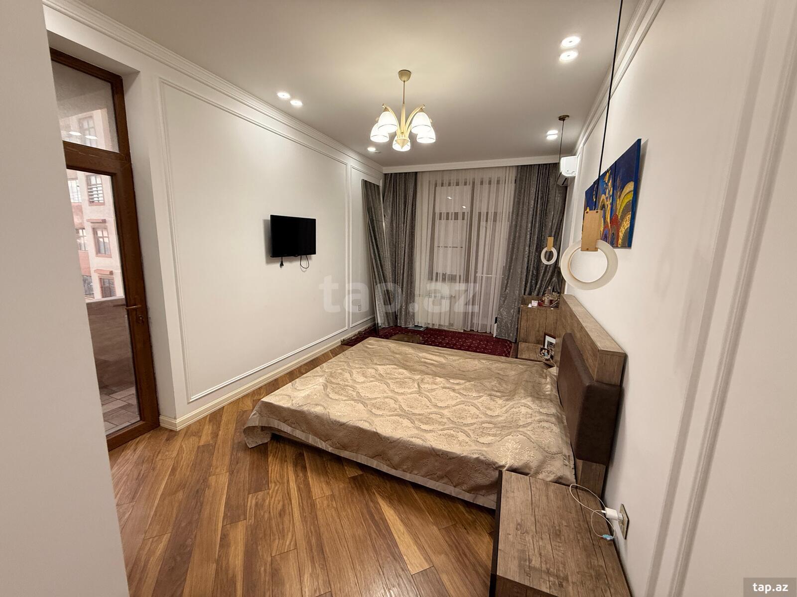 4-otaqlı yeni tikili, Moskva pr.8, 140 m²