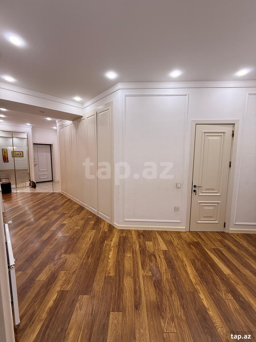 4-otaqlı yeni tikili, Moskva pr.8, 140 m²