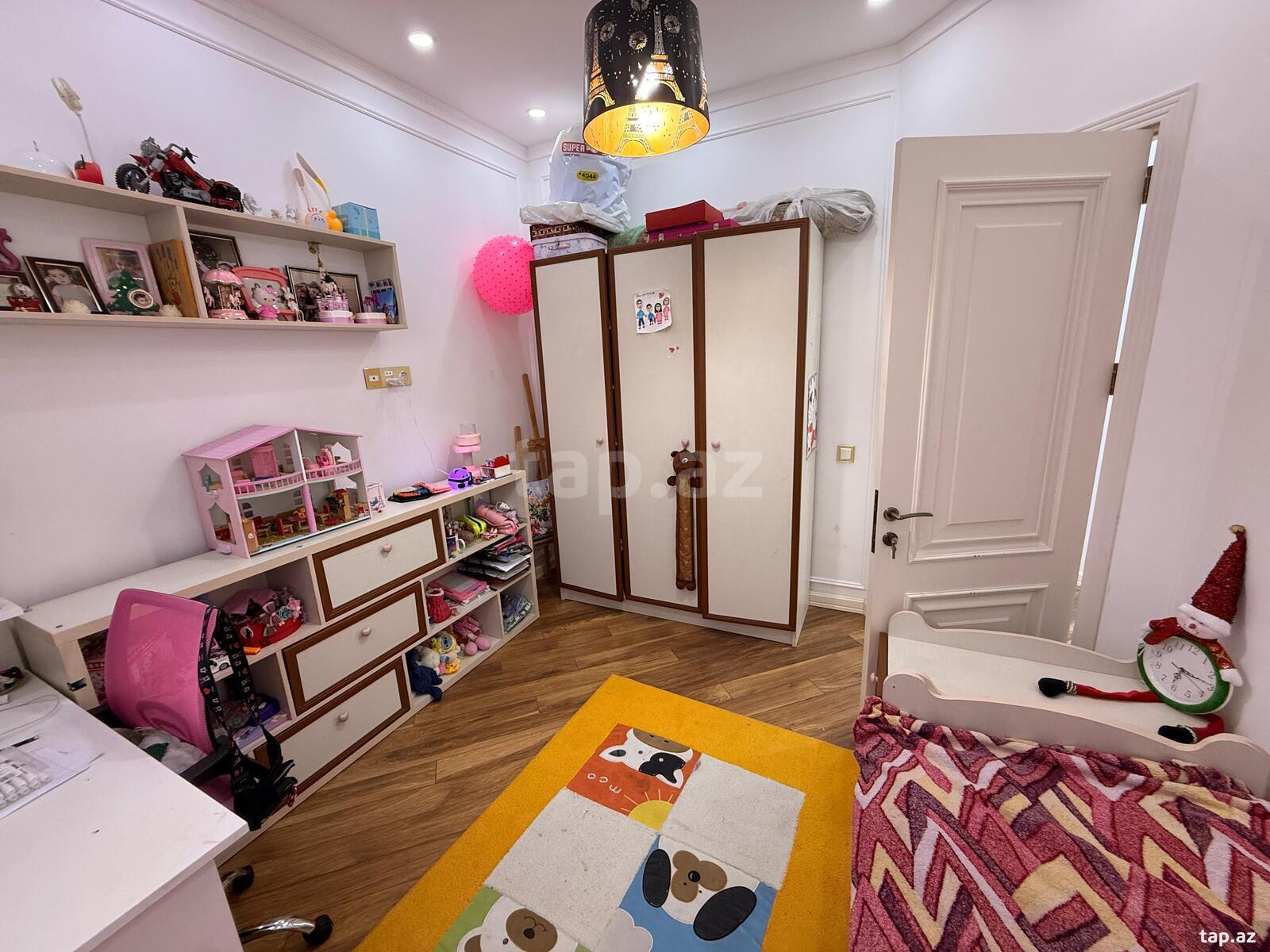 4-otaqlı yeni tikili, Moskva pr.8, 140 m²