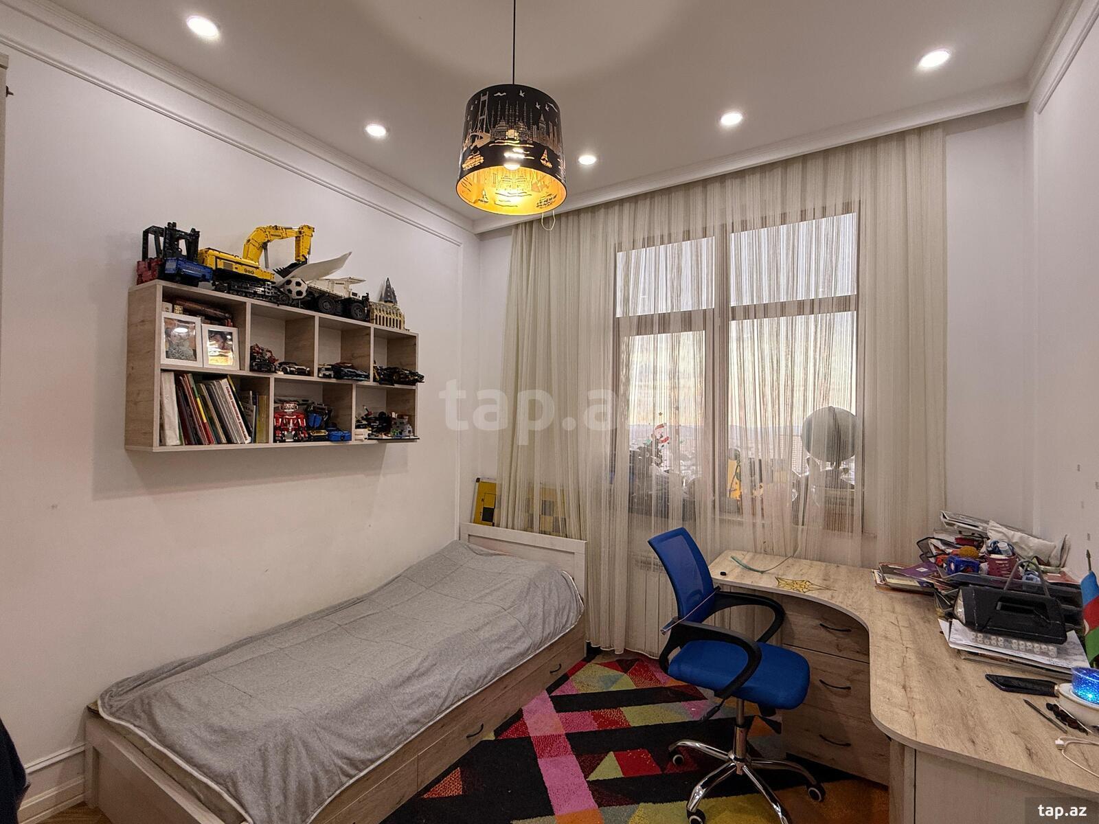 4-otaqlı yeni tikili, Moskva pr.8, 140 m²