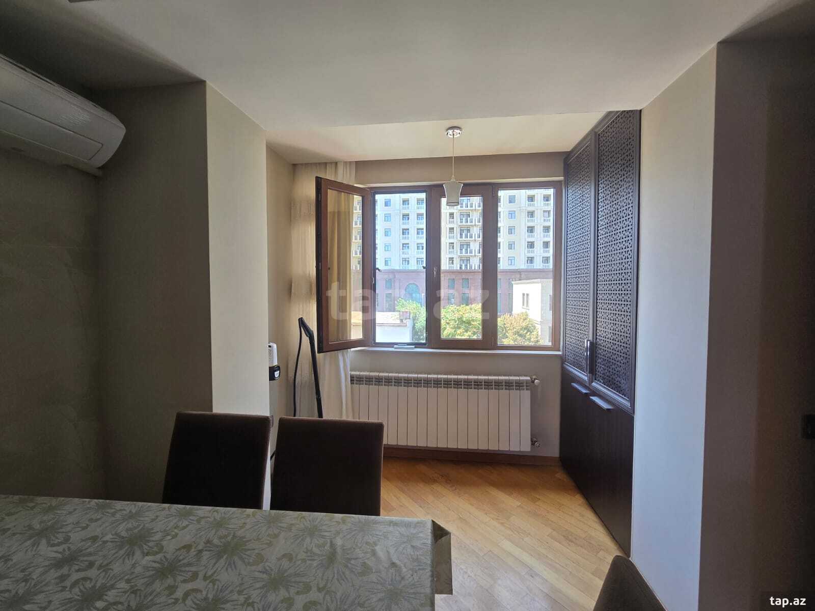 3-otaqlı mənzil, Elmlər Akademiyası m., 65 m²