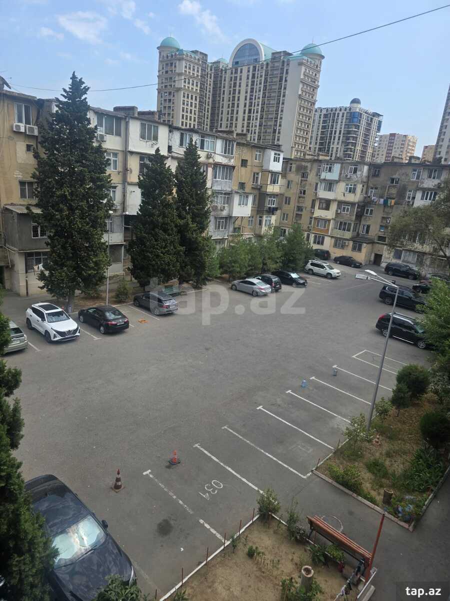 3-otaqlı mənzil, Elmlər Akademiyası m., 65 m²