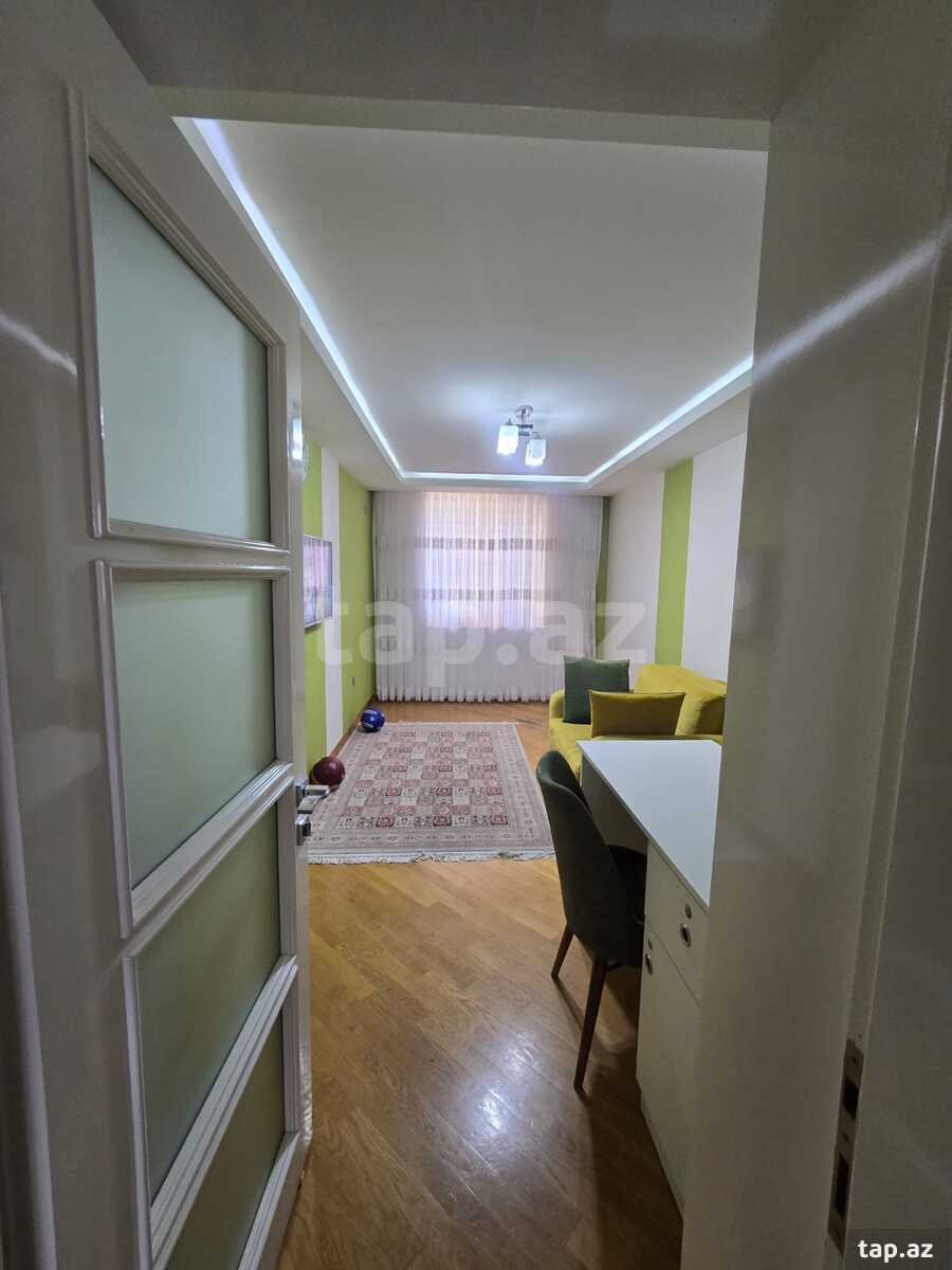 3-otaqlı mənzil, Elmlər Akademiyası m., 65 m²
