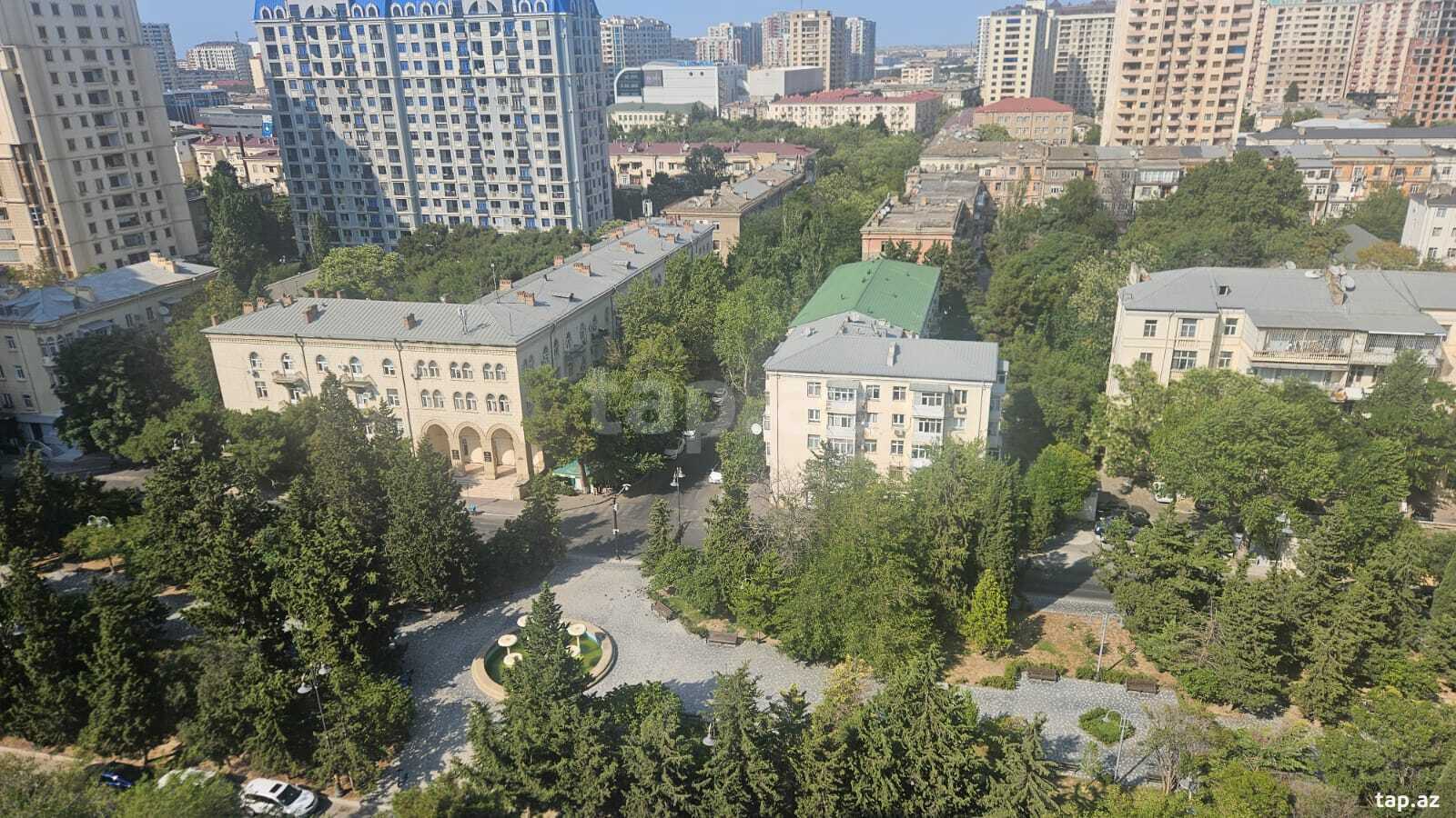 4-otaqlı yeni tikili, Nərimanov r., 170 m²