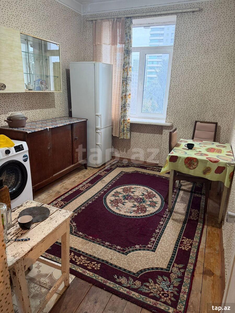 2-otaqlı mənzil kirayə verilir, 28 May m., 80 m²