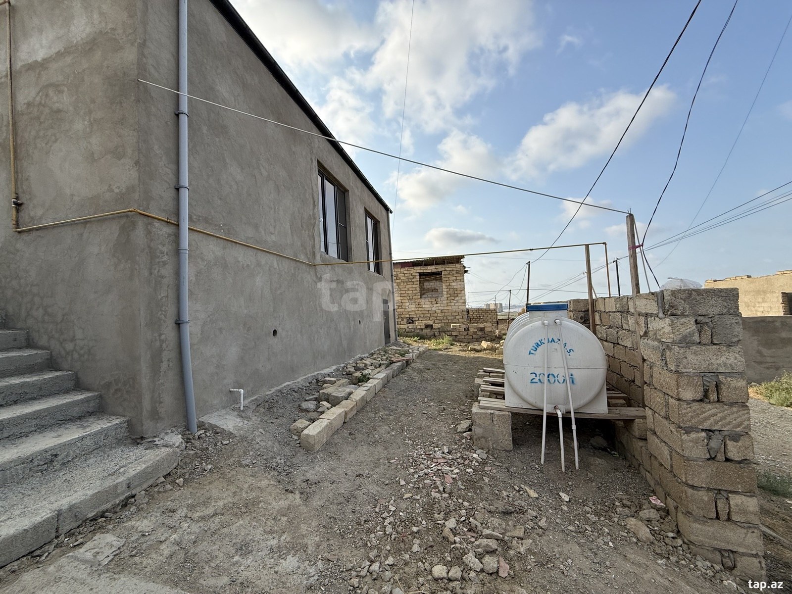 Həyət evi, Binəqədi qəs.