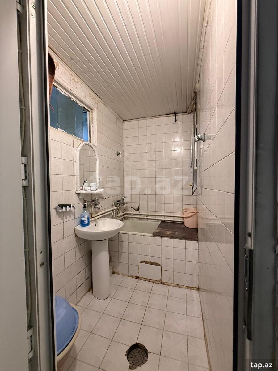 3-otaqlı mənzil, N. Tusi küç., 80 m²