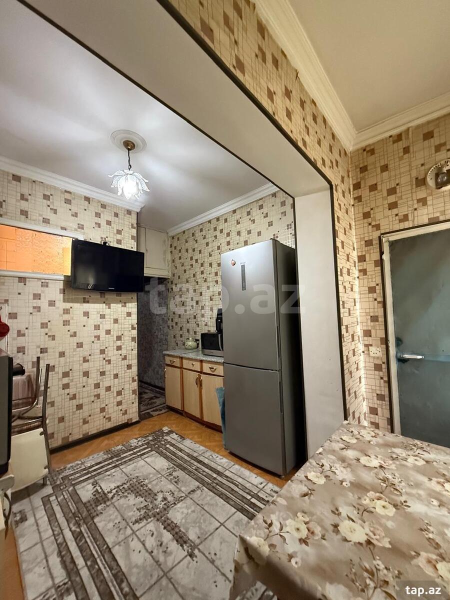 3-otaqlı mənzil, N. Tusi küç., 80 m²