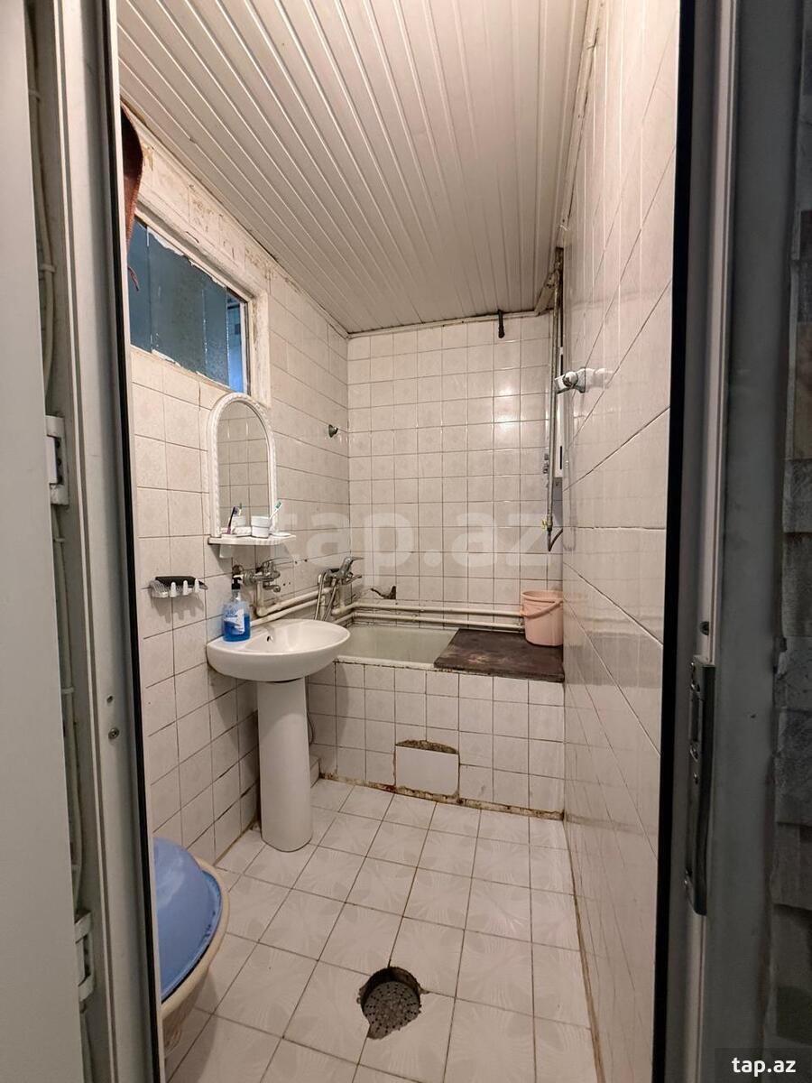 3-otaqlı mənzil, N. Tusi küç., 80 m²