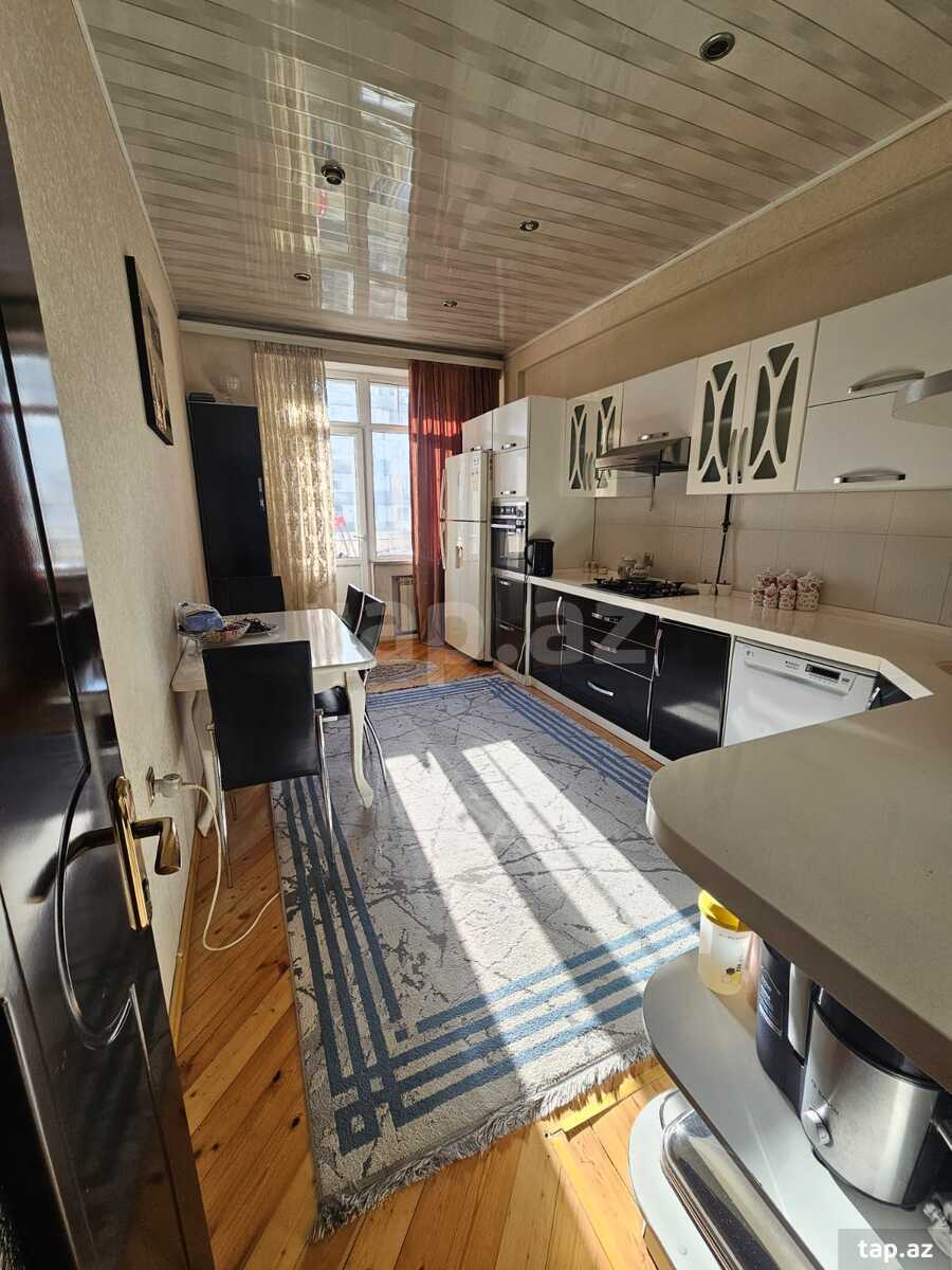 3-otaqlı yeni tikili, Şövkət Məmmədova küç., 125 m²