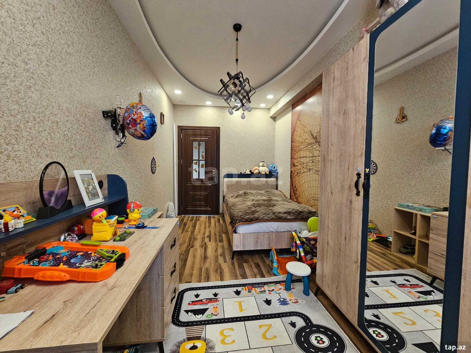 3-otaqlı yeni tikili, İnşaatçılar m., 75 m²