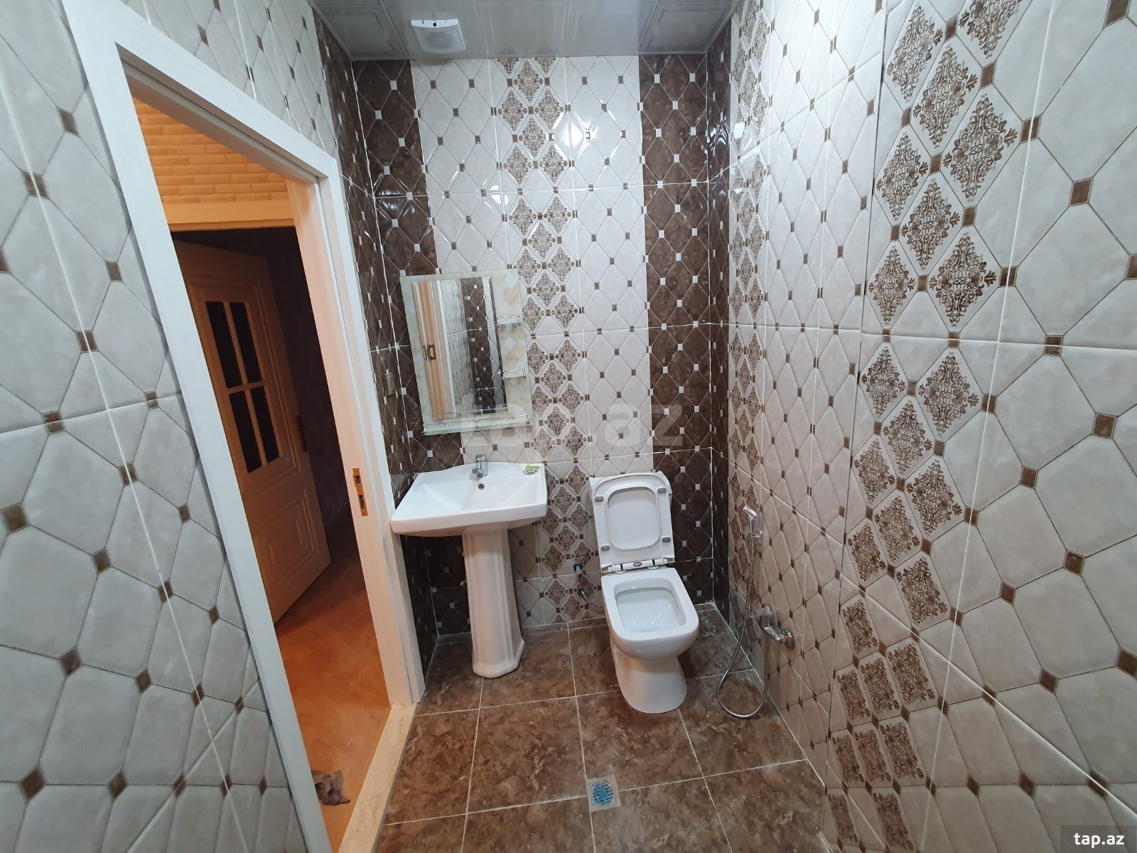 2-otaqlı yeni tikili kirayə verilir, Saray qəs., 55 m²