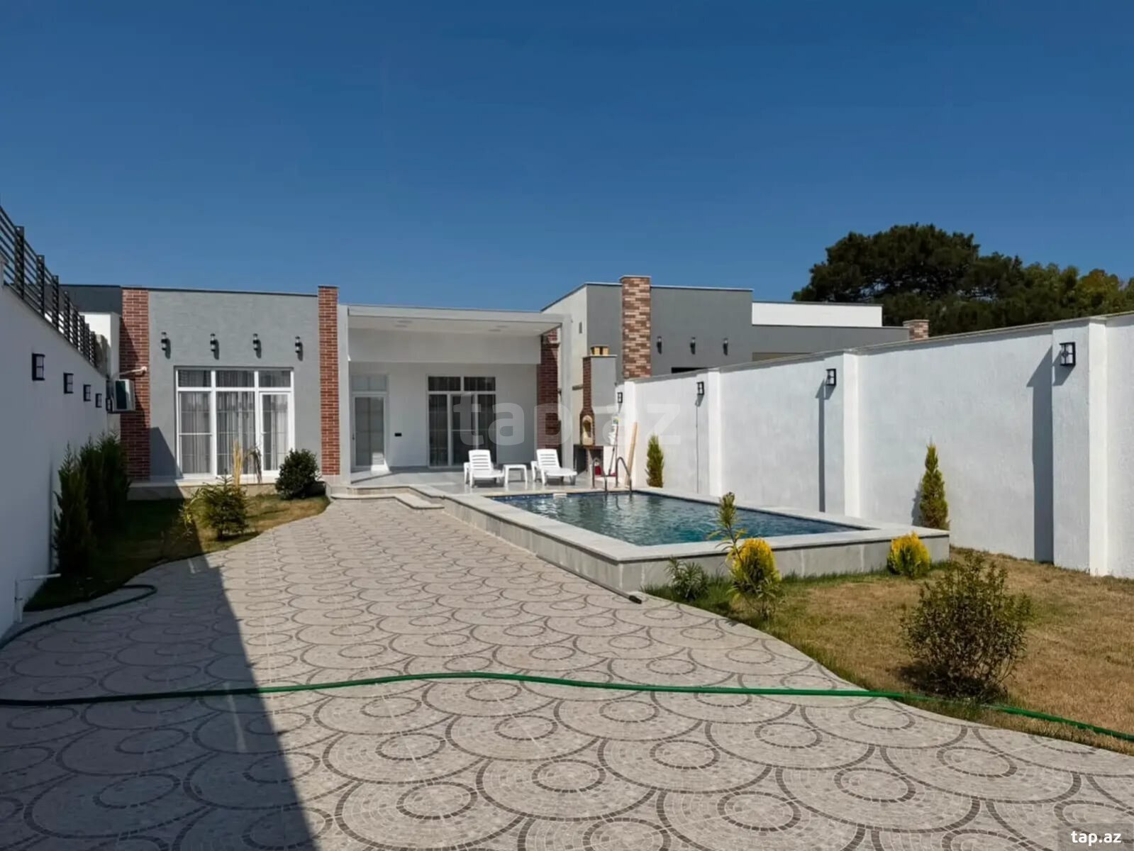 Bağ evi kirayə verilir, Şüvəlan qəs.