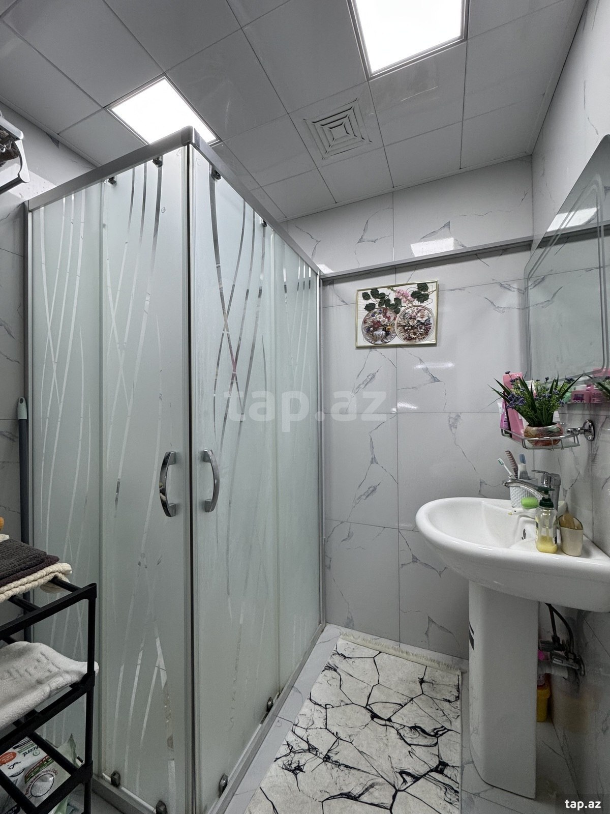 3-otaqlı mənzil, Elmlər Akademiyası m., 110 m²