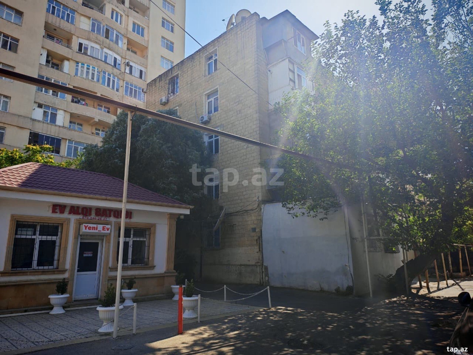 3-otaqlı mənzil, A. Şərifzadə küç., 65 m²