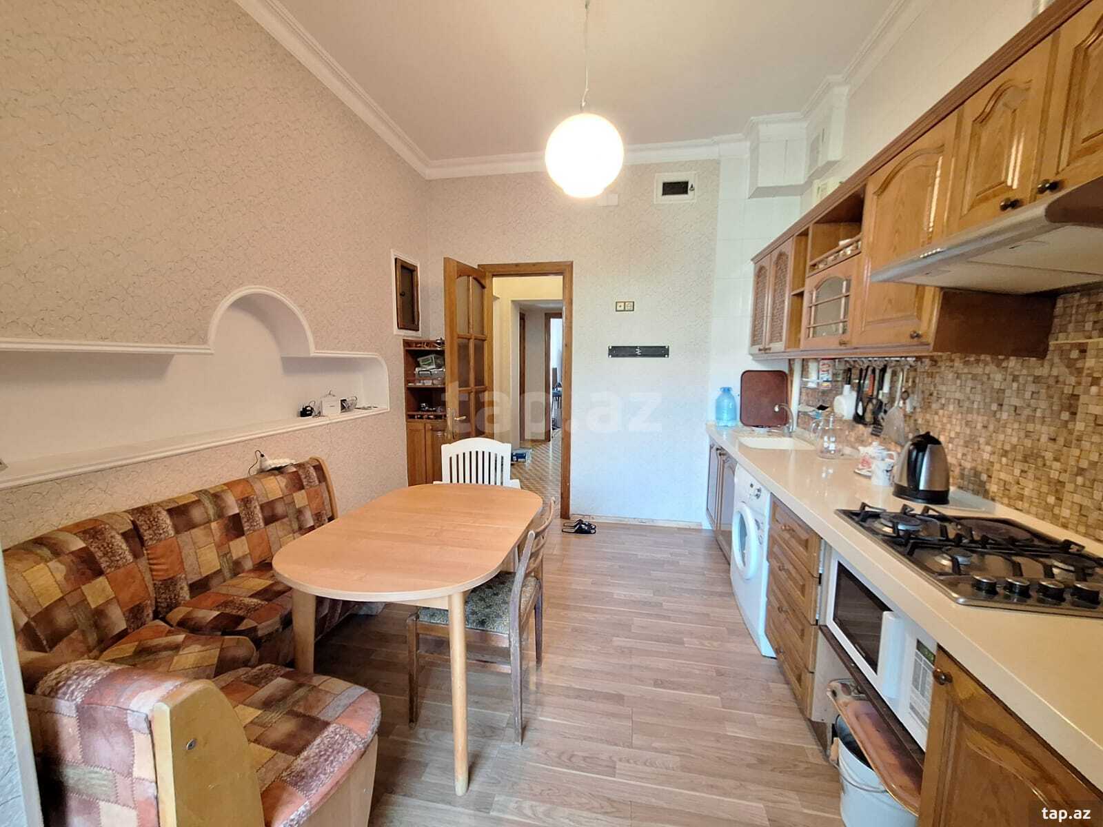 2-otaqlı mənzil kirayə verilir, H. Cavid pr. 43, 65 m²