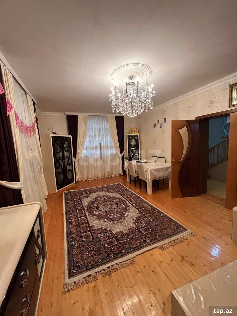 Həyət evi, Saray qəs.