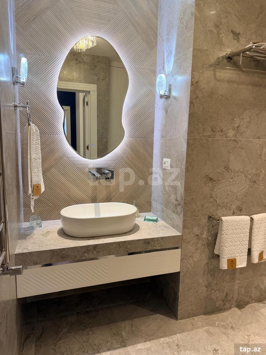 3-otaqlı yeni tikili kirayə verilir, Mərkəzi Bulvar küç., 160 m²