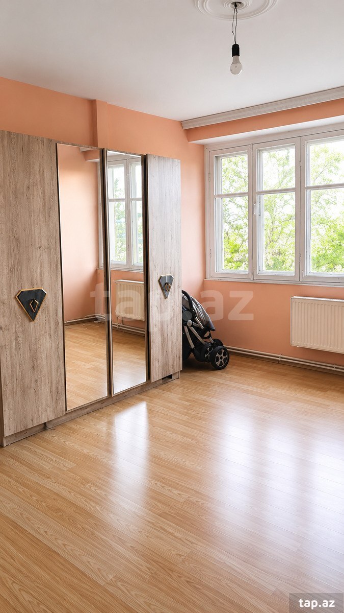 5-otaqlı mənzil, Nəsrəddin Tusi küç., 95.6 m²