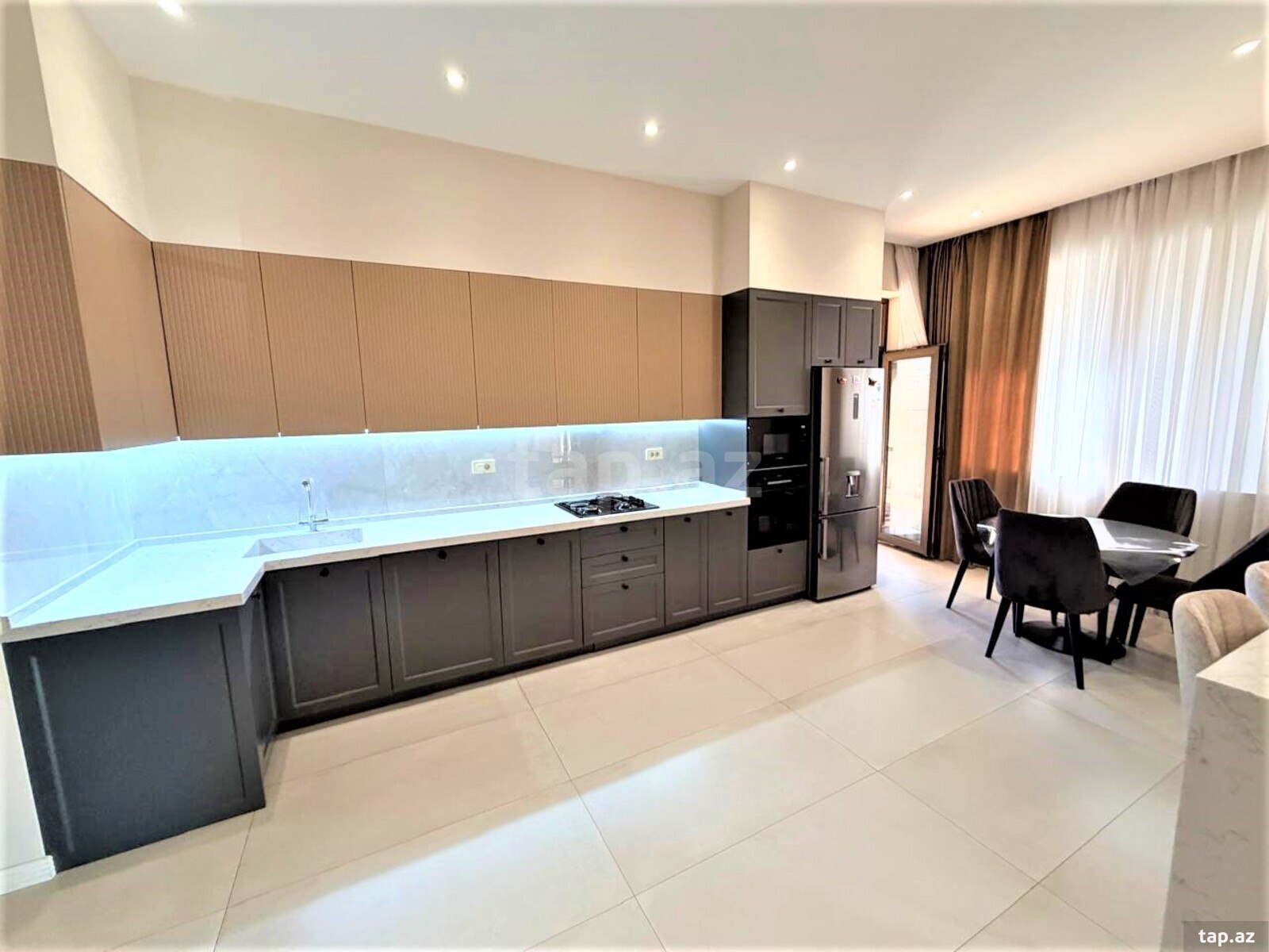 3-otaqlı yeni tikili kirayə verilir, İzmir küç., 180 m²
