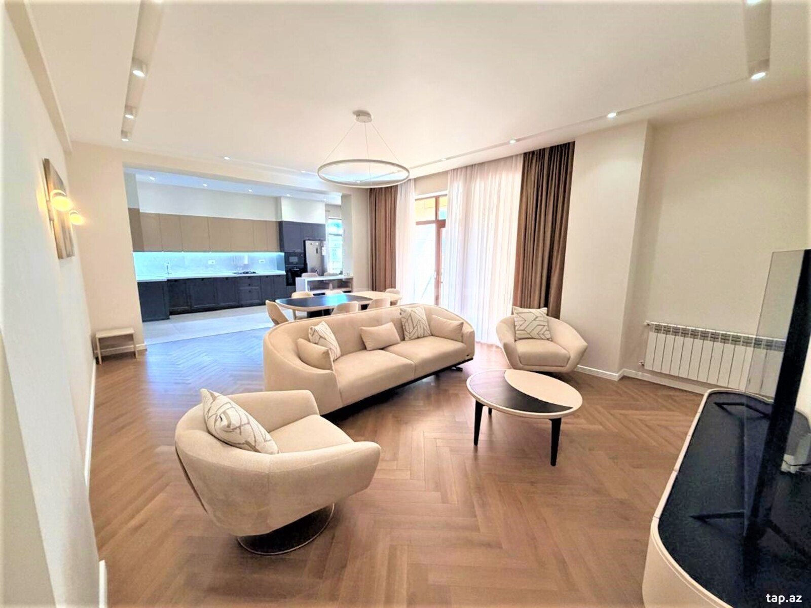 3-otaqlı yeni tikili kirayə verilir, İzmir küç., 180 m²