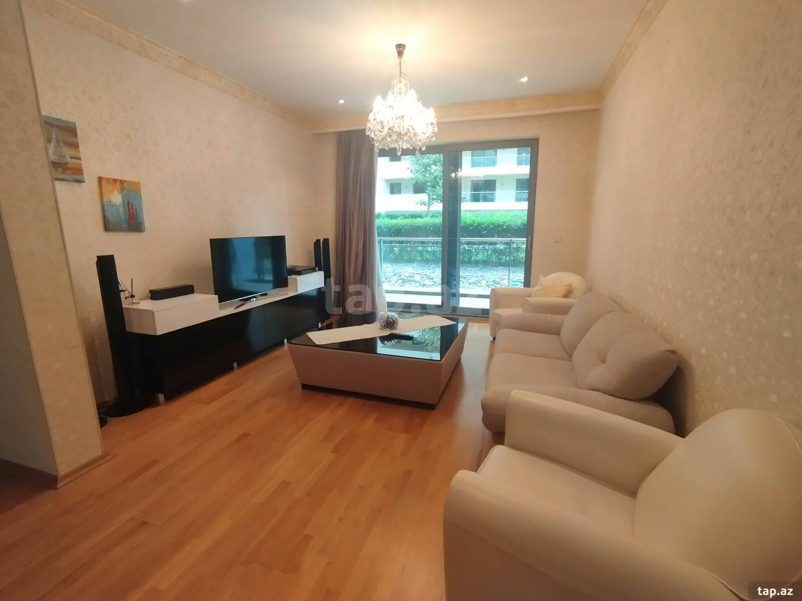 2-otaqlı yeni tikili kirayə verilir, Neftçilər pr., 80 m²