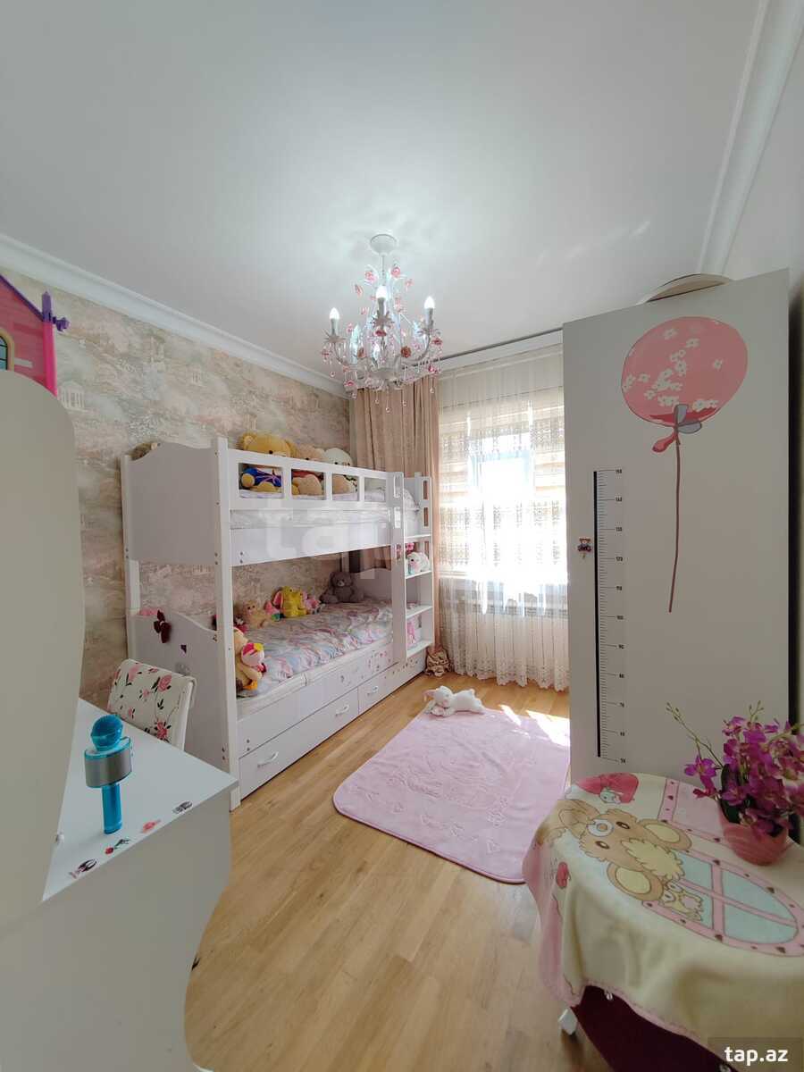 4-otaqlı mənzil, Məzahir Rüstəmov küç., 110 m²