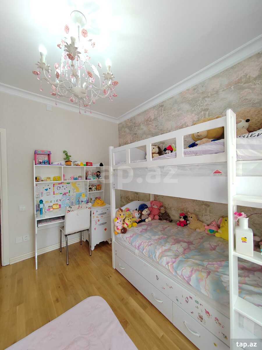 4-otaqlı mənzil, Məzahir Rüstəmov küç., 110 m²