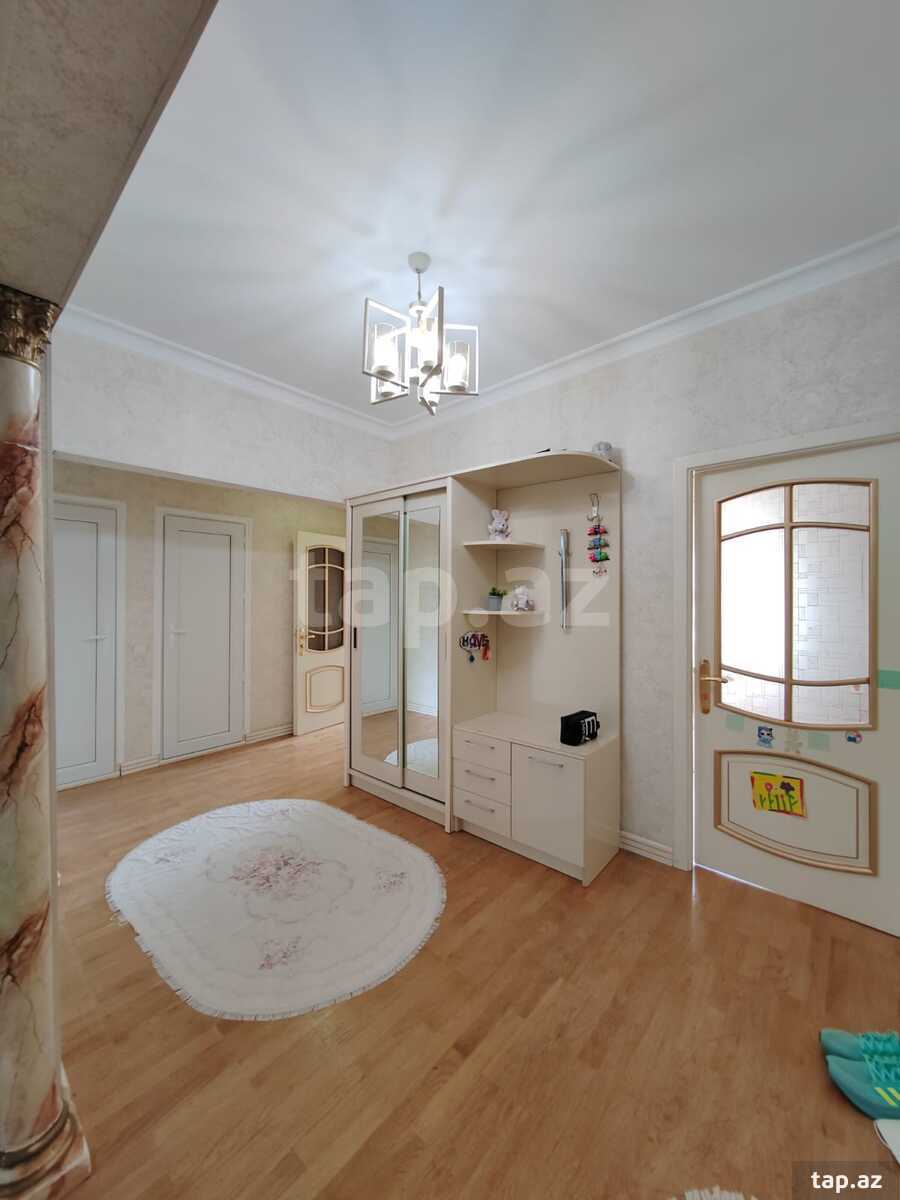 4-otaqlı mənzil, Məzahir Rüstəmov küç., 110 m²