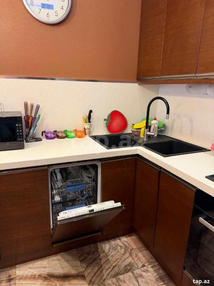 2-otaqlı yeni tikili, 20 yanvar m., 100 m²