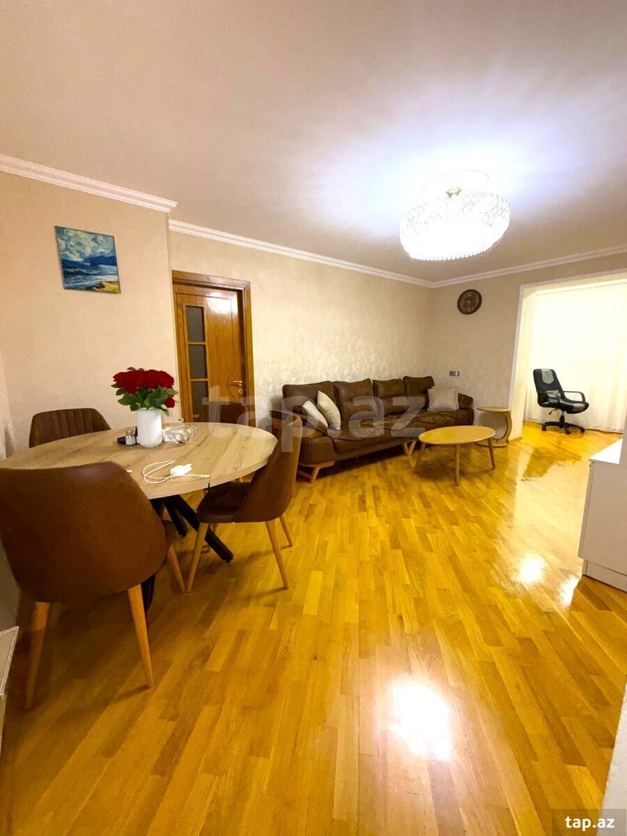 3-otaqlı mənzil, Neftçilər m., 70 m²