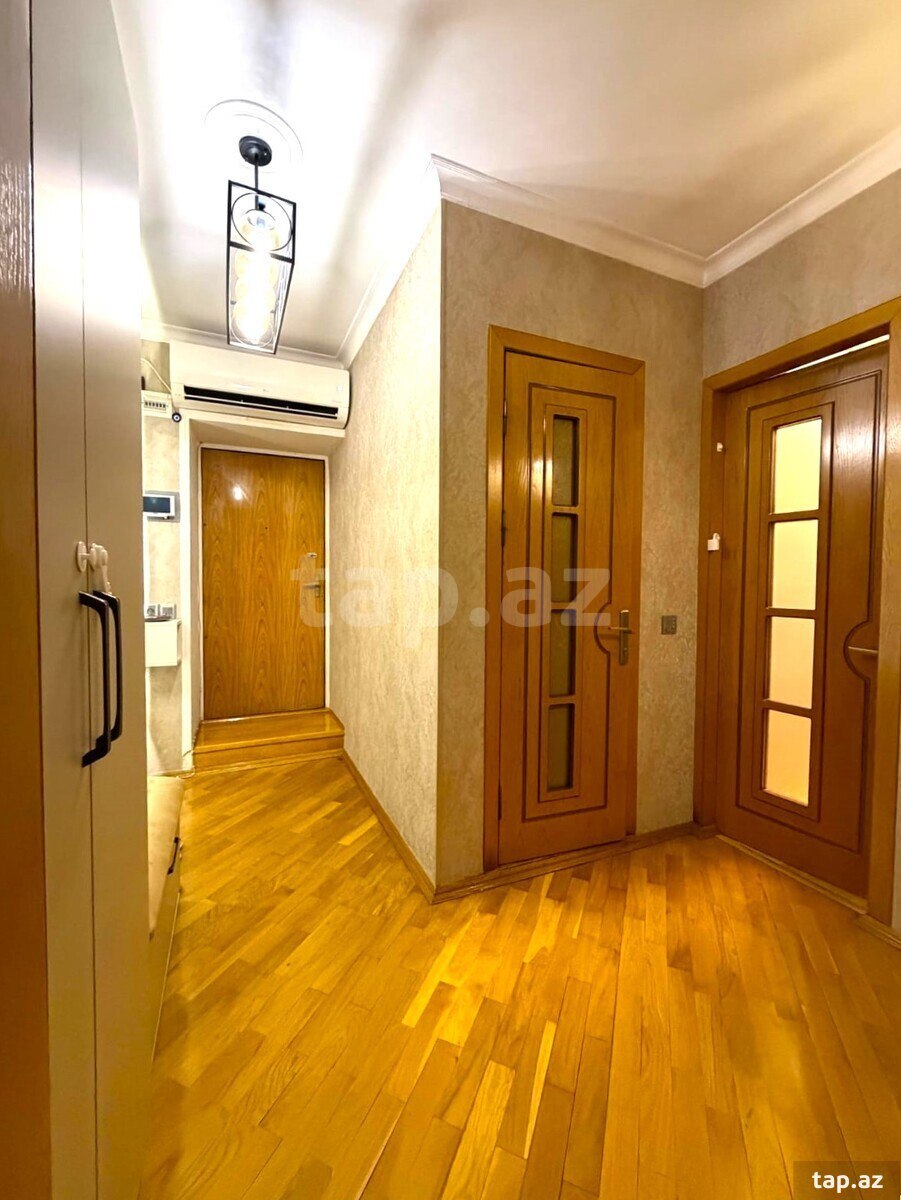 3-otaqlı mənzil, Neftçilər m., 70 m²