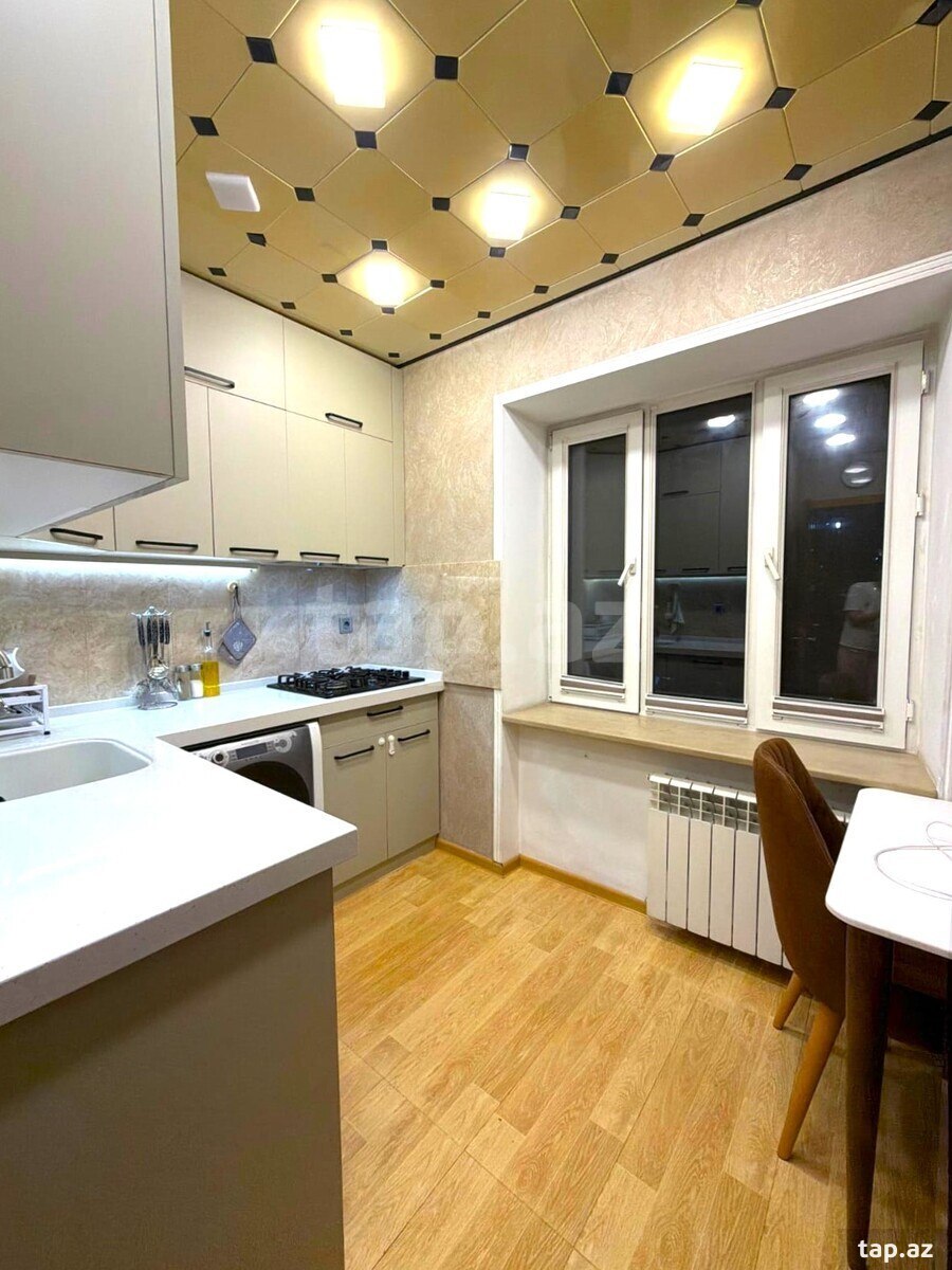 3-otaqlı mənzil, Neftçilər m., 70 m²