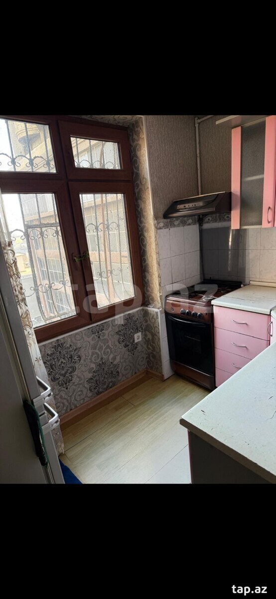 3-otaqlı mənzil, Bakıxanov küç., 75 m²