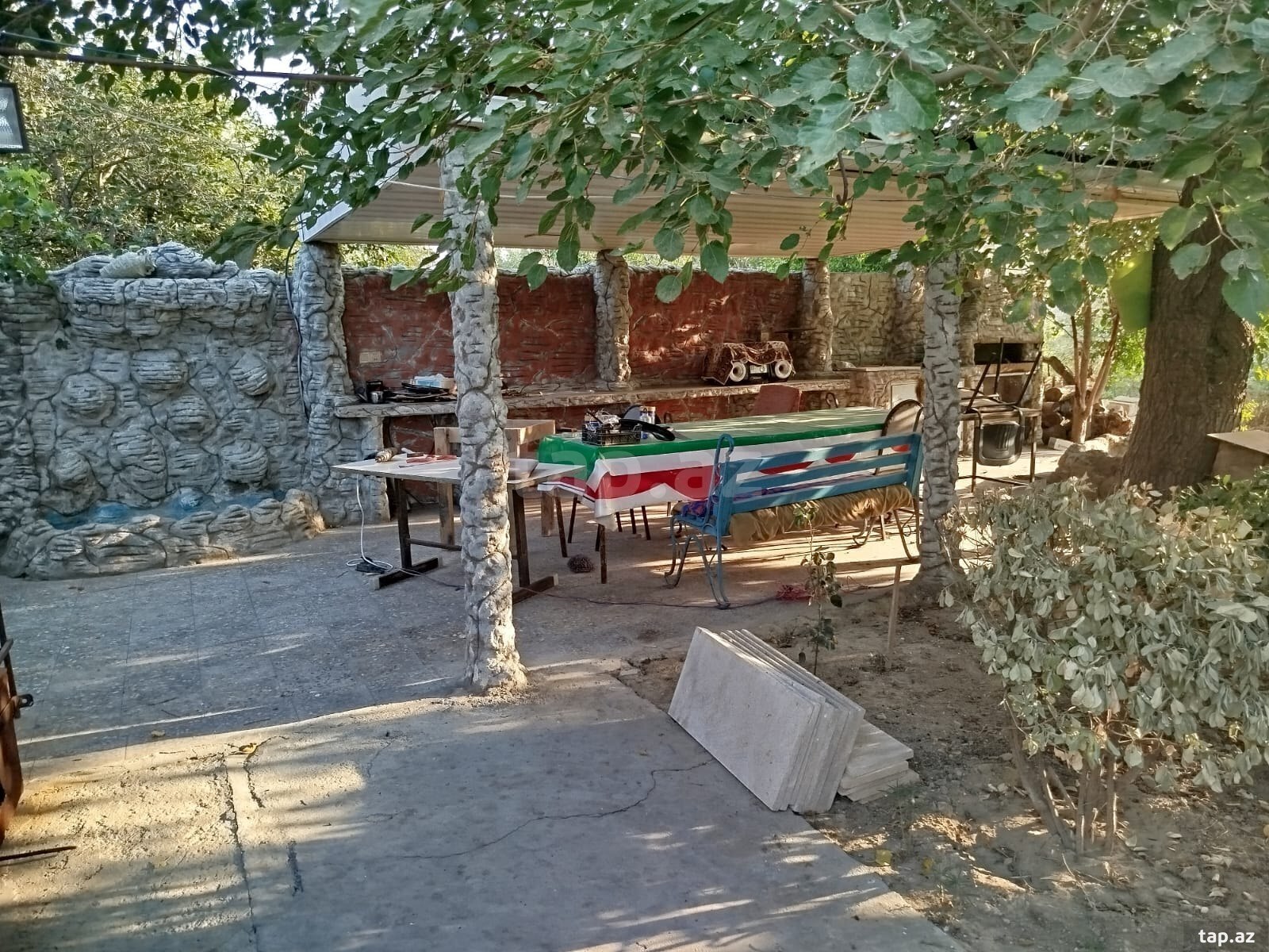Həyət evi, Pirşağı qəs.