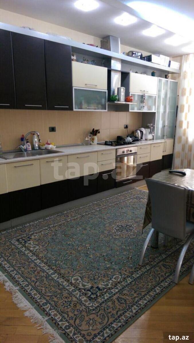 3-otaqlı yeni tikili, Gənclik m., 180 m²