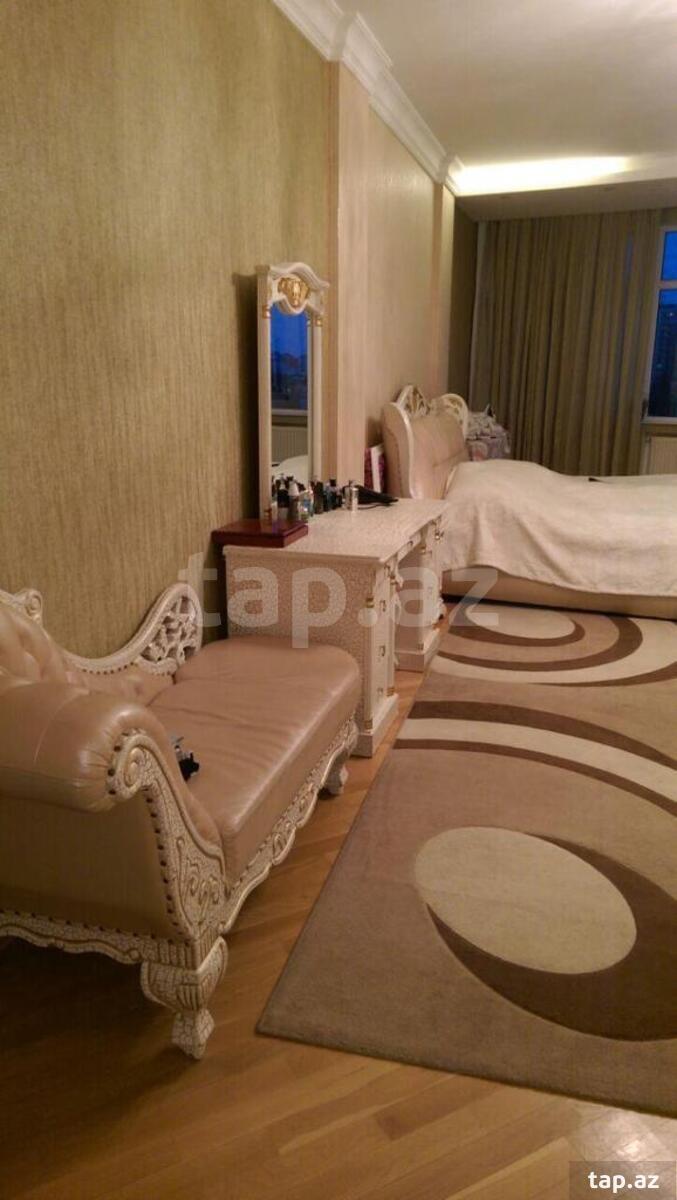3-otaqlı yeni tikili, Gənclik m., 180 m²