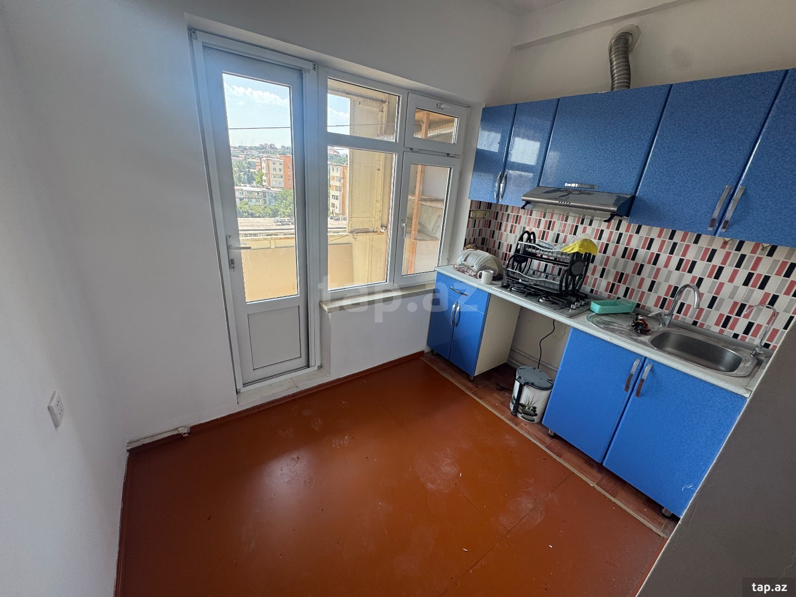 3-otaqlı mənzil kirayə verilir, Bakıxanov qəs., 75 m²