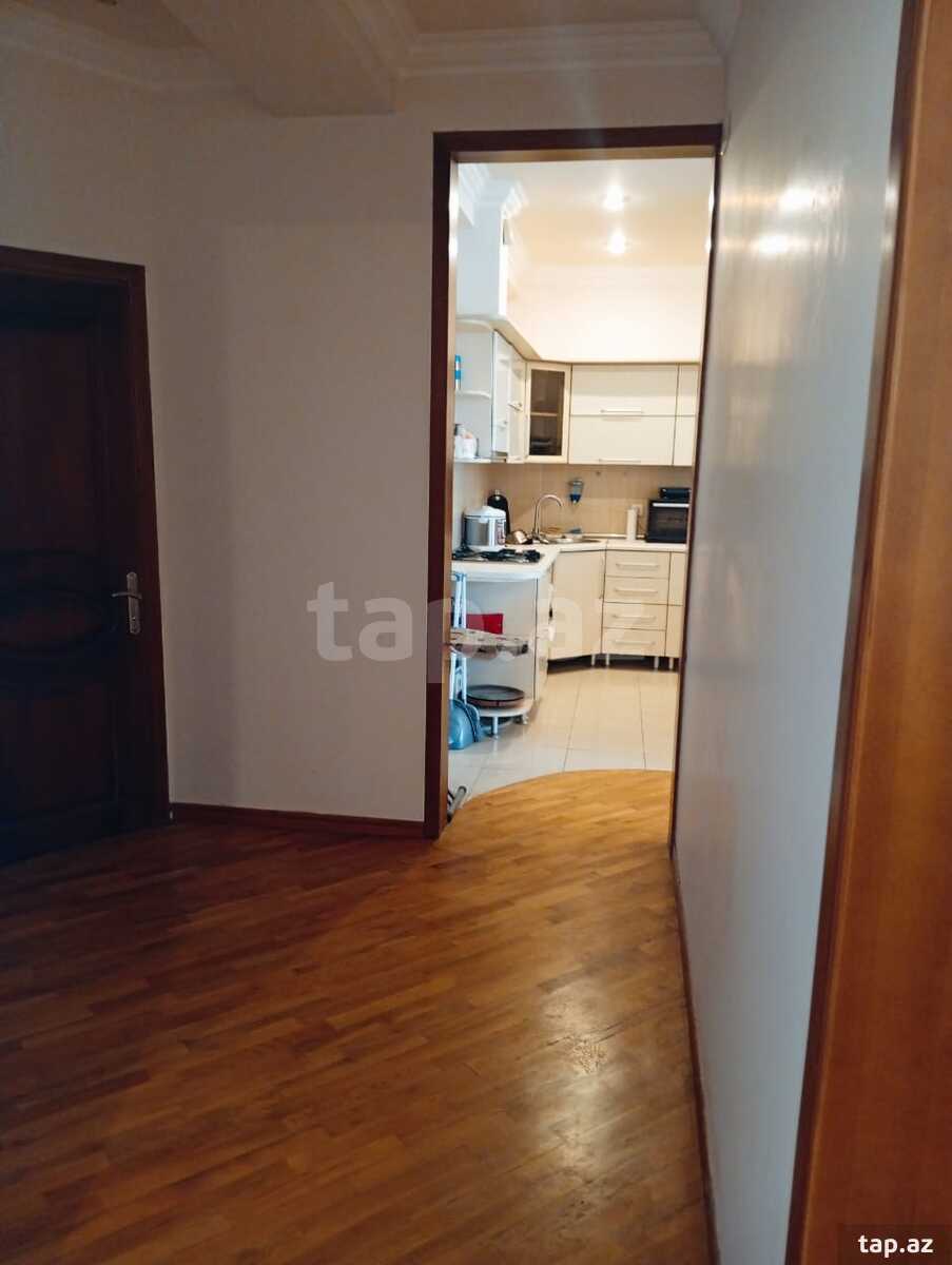 2-otaqlı yeni tikili kirayə verilir, Nizami m., 90 m²