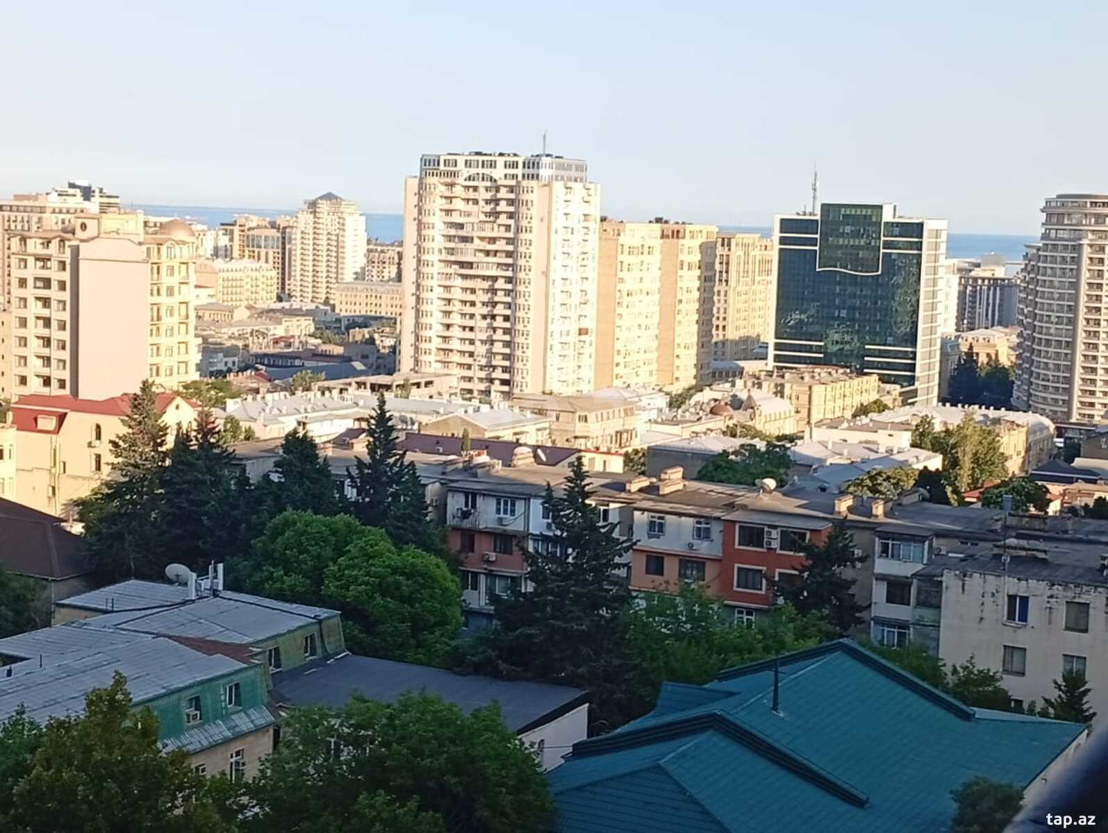 2-otaqlı yeni tikili kirayə verilir, Nizami m., 90 m²
