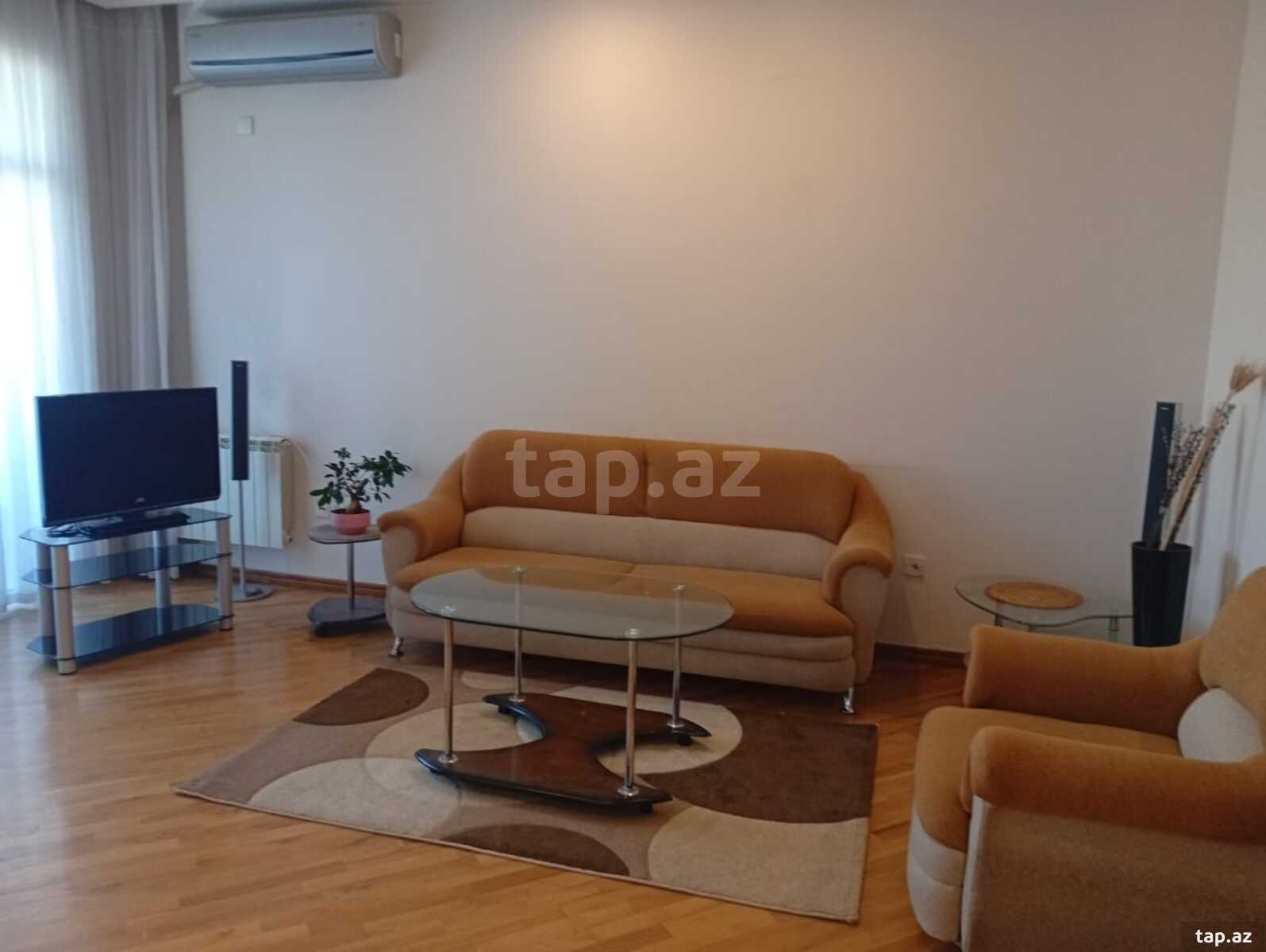 2-otaqlı yeni tikili kirayə verilir, Nizami m., 90 m²